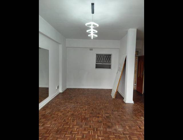 1 BEDROOM APARTMENT FOR SALE IN EMMARENTIA